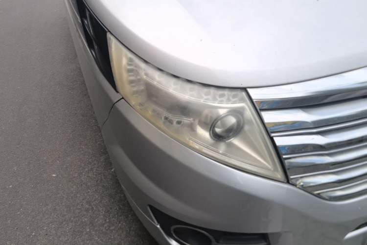 Used JAC Group Refine M5 2013 2.0T Gasoline Automatic Business Edition Right Front Headlight