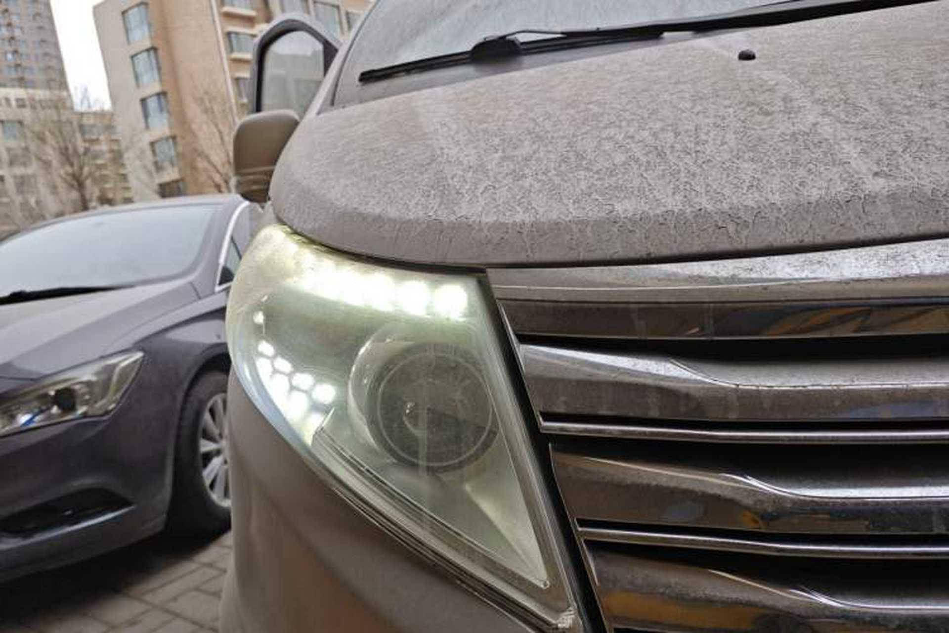Used JAC Group Refine M5 2013 2.0T Gasoline Automatic Business Edition Right Front Headlight