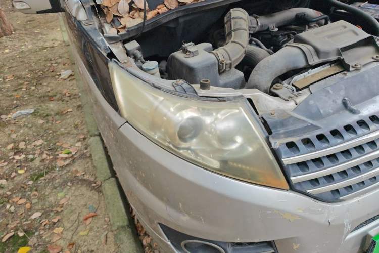Used JAC Group Refine M5 2013 2.0T Gasoline Manual Business Edition Right Front Headlight