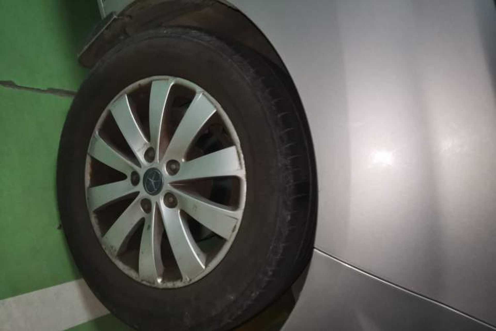 Used JAC Group Refine M5 2013 2.0T Gasoline Manual Business Edition Right Front Wheel Hub