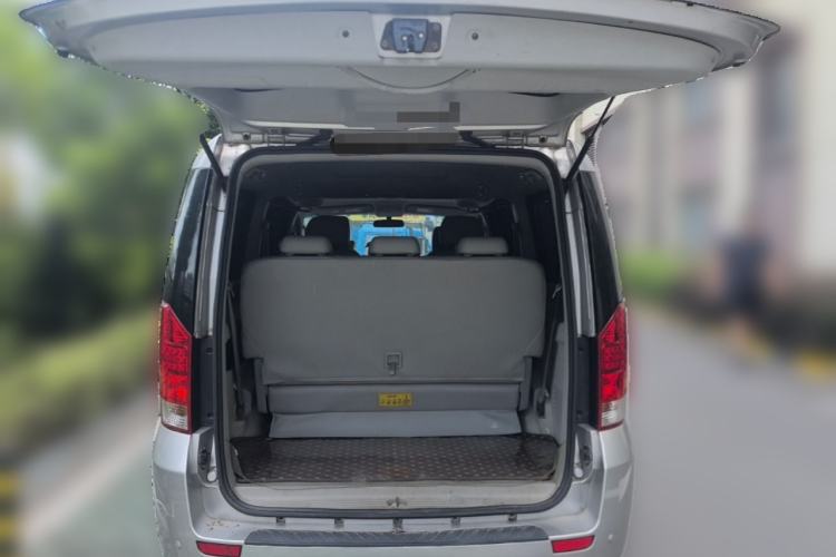 Used JAC Group Refine M5 2013 2.0T Gasoline Automatic Business Edition Trunk