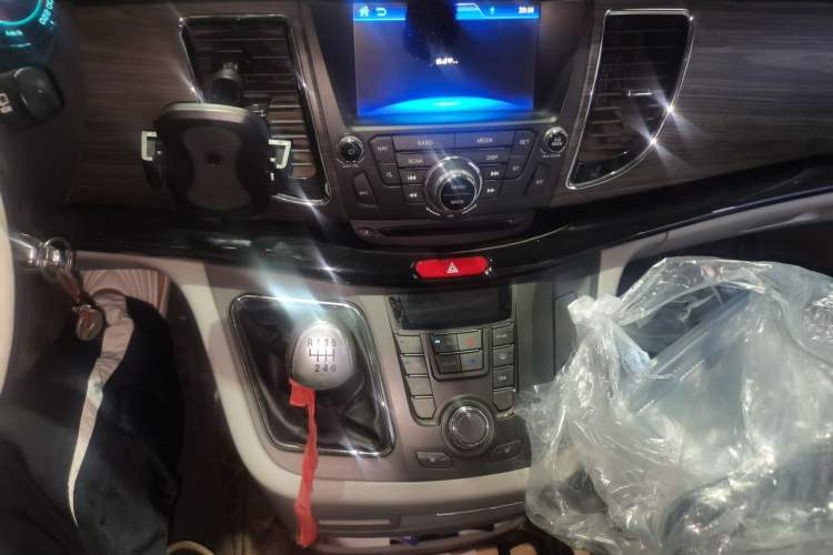 Used JAC Group Refine M5 2013 2.0T Gasoline Manual Business Edition Audio And AC Panel