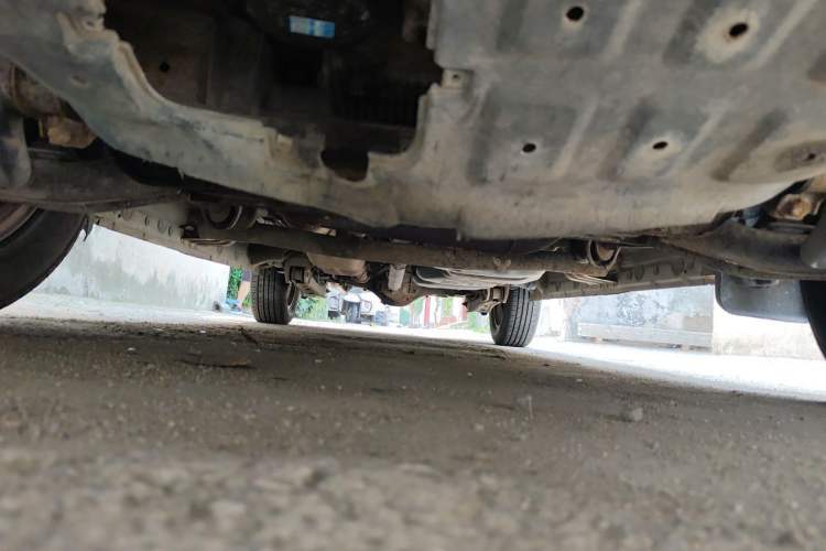 Used JAC Group Refine M5 2013 2.0T Gasoline Automatic Business Edition Chassis Front