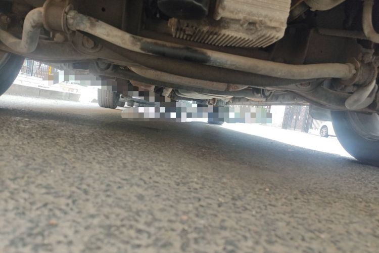 Used JAC Group Refine M5 2013 2.0T Gasoline Automatic Business Edition Chassis Front