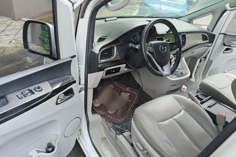 Used JAC Group Refine M5 2013 2.0T Gasoline Automatic Business Edition Driver Seat