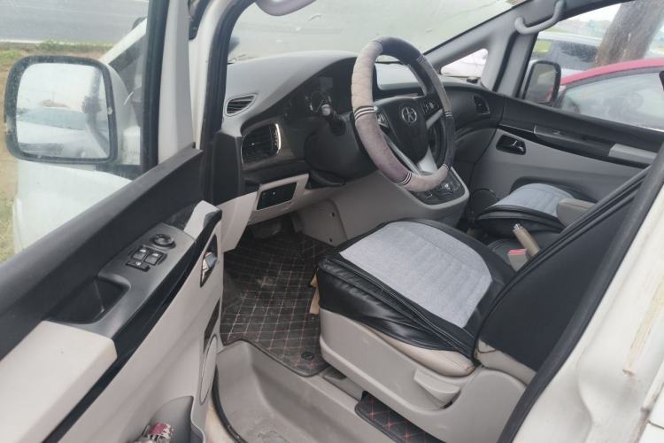 Used JAC Group Refine M5 2013 2.0T Gasoline Automatic Business Edition Driver Seat