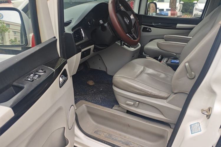 Used JAC Group Refine M5 2013 2.0T Gasoline Automatic Business Edition Driver Seat
