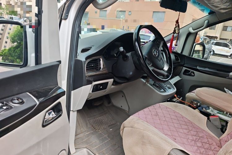 Used JAC Group Refine M5 2013 2.0T Gasoline Automatic Business Edition Driver Seat