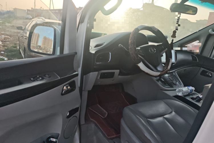 Used JAC Group Refine M5 2013 2.0T Gasoline Automatic Business Edition Driver Seat