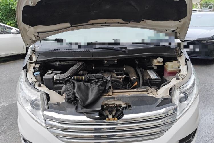 Used JAC Group Refine M5 2013 2.0T Gasoline Automatic Business Edition Engine Bay
