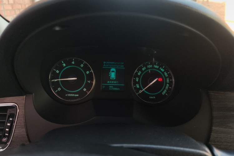 Used JAC Group Refine M5 2013 2.0T Gasoline Automatic Business Edition Instrument Cluster