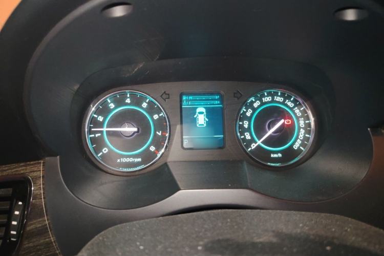 Used JAC Group Refine M5 2013 2.0T Gasoline Automatic Business Edition Instrument Cluster