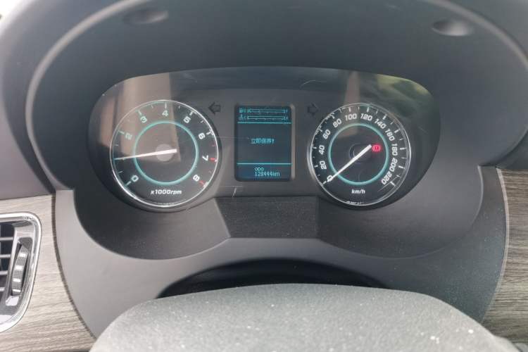 Used JAC Group Refine M5 2013 2.0T Gasoline Manual Business Edition Instrument Cluster