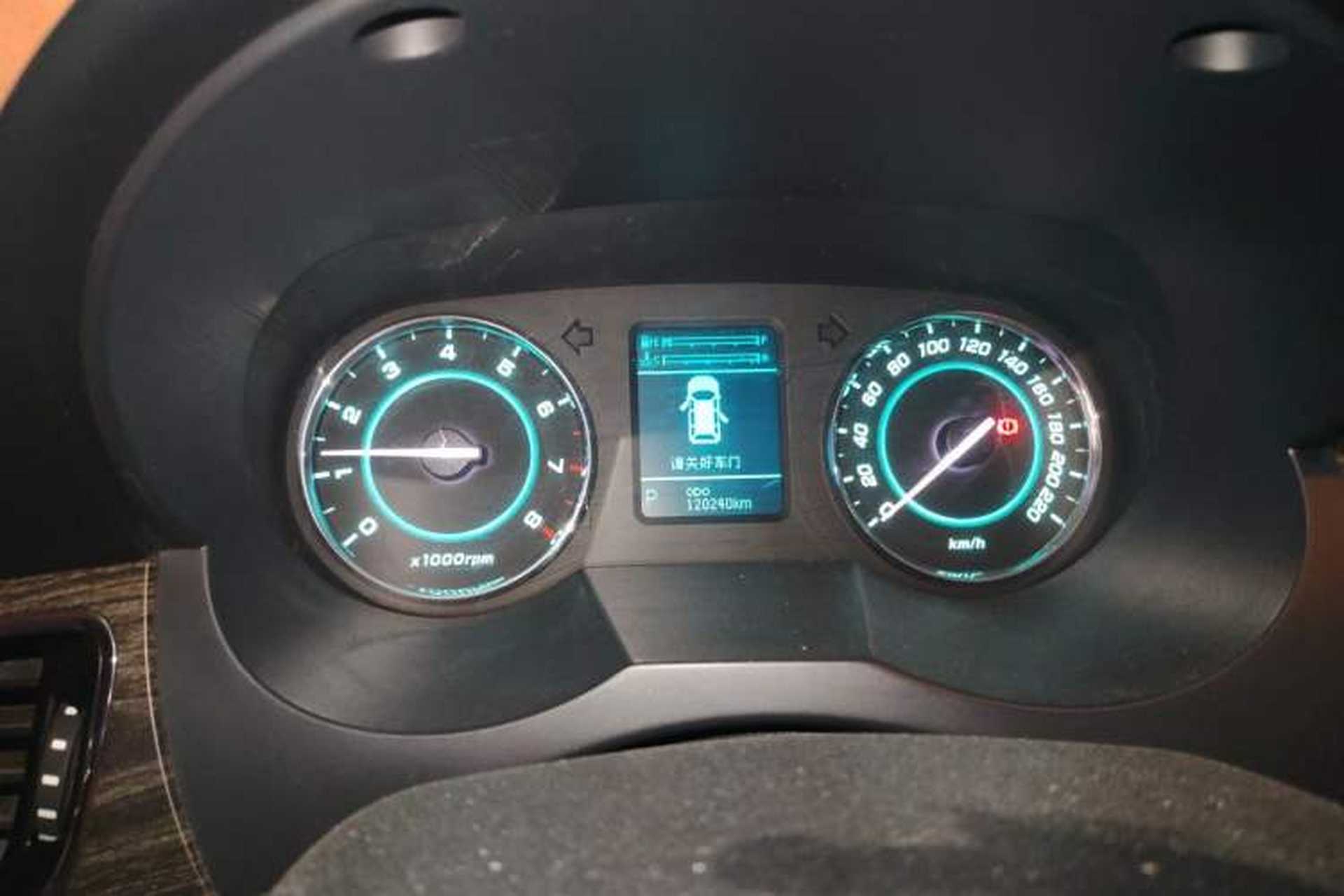 Used JAC Group Refine M5 2013 2.0T Gasoline Automatic Business Edition Instrument Cluster