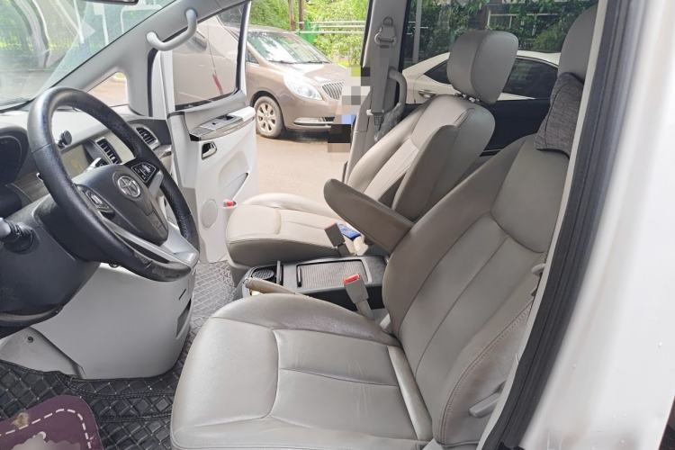 Used JAC Group Refine M5 2013 2.0T Gasoline Automatic Business Edition Left Front Seat