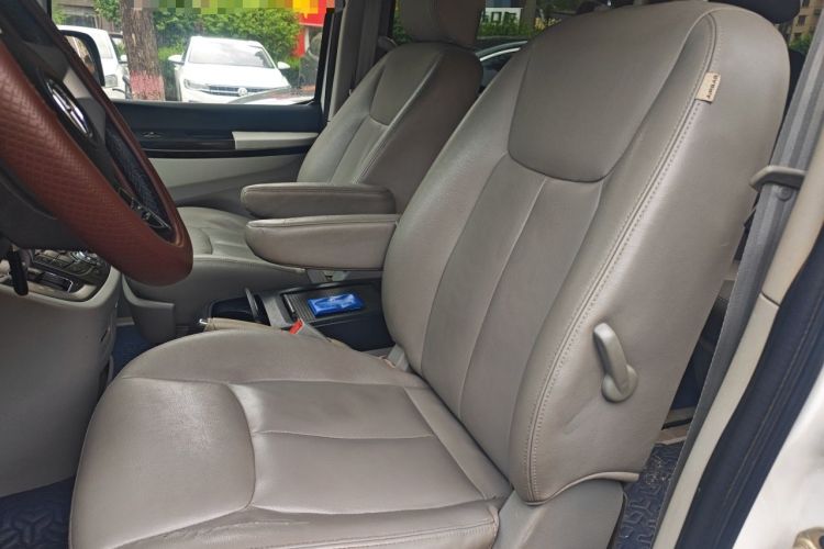 Used JAC Group Refine M5 2013 2.0T Gasoline Automatic Business Edition Left Front Seat