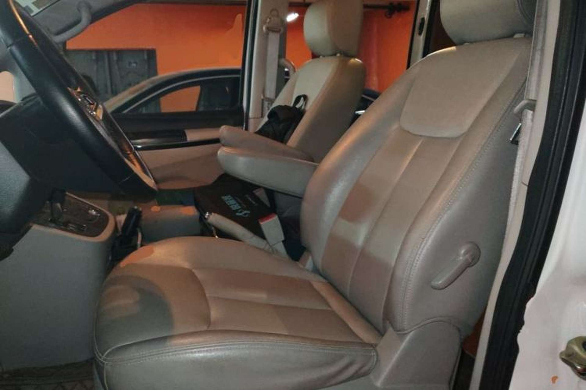 Used JAC Group Refine M5 2013 2.0T Gasoline Automatic Business Edition Left Front Seat