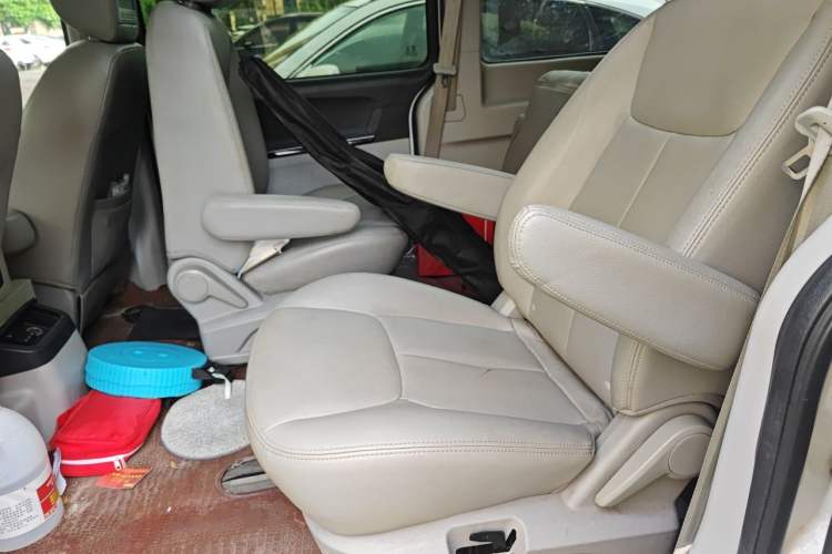 Used JAC Group Refine M5 2013 2.0T Gasoline Automatic Business Edition Left Rear Seat