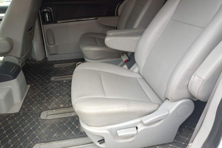 Used JAC Group Refine M5 2013 2.0T Gasoline Automatic Business Edition Left Rear Seat