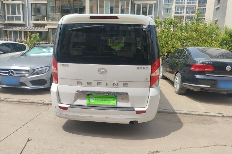 Used JAC Group Refine M5 2013 2.0T Gasoline Automatic Business Edition Rear