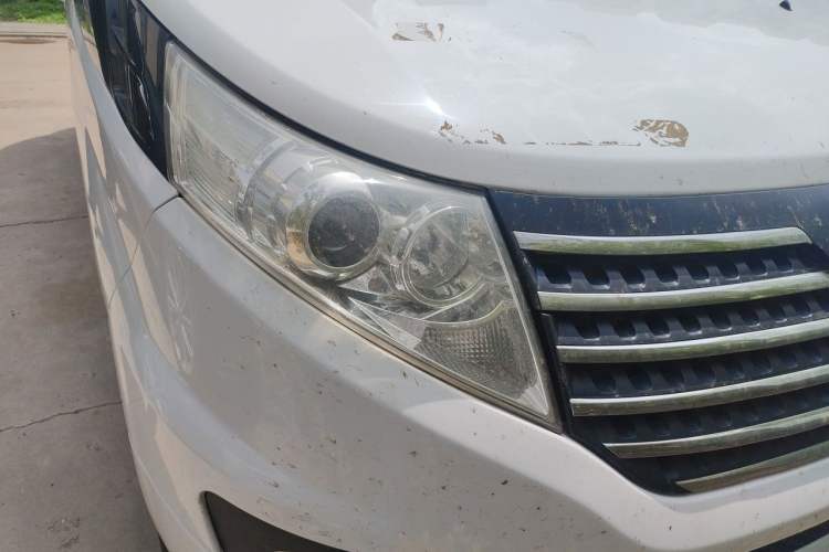 Used JAC Group Refine M5 2013 2.0T Gasoline Automatic Business Edition Right Front Headlight