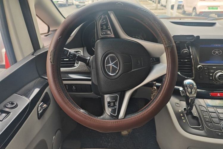 Used JAC Group Refine M5 2013 2.0T Gasoline Automatic Business Edition Steering Wheel