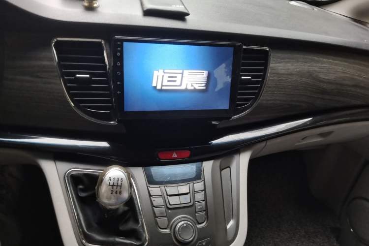 Used JAC Group Refine M5 2014 Colorway 2.0T Gasoline Manual Business Edition Audio And AC Panel