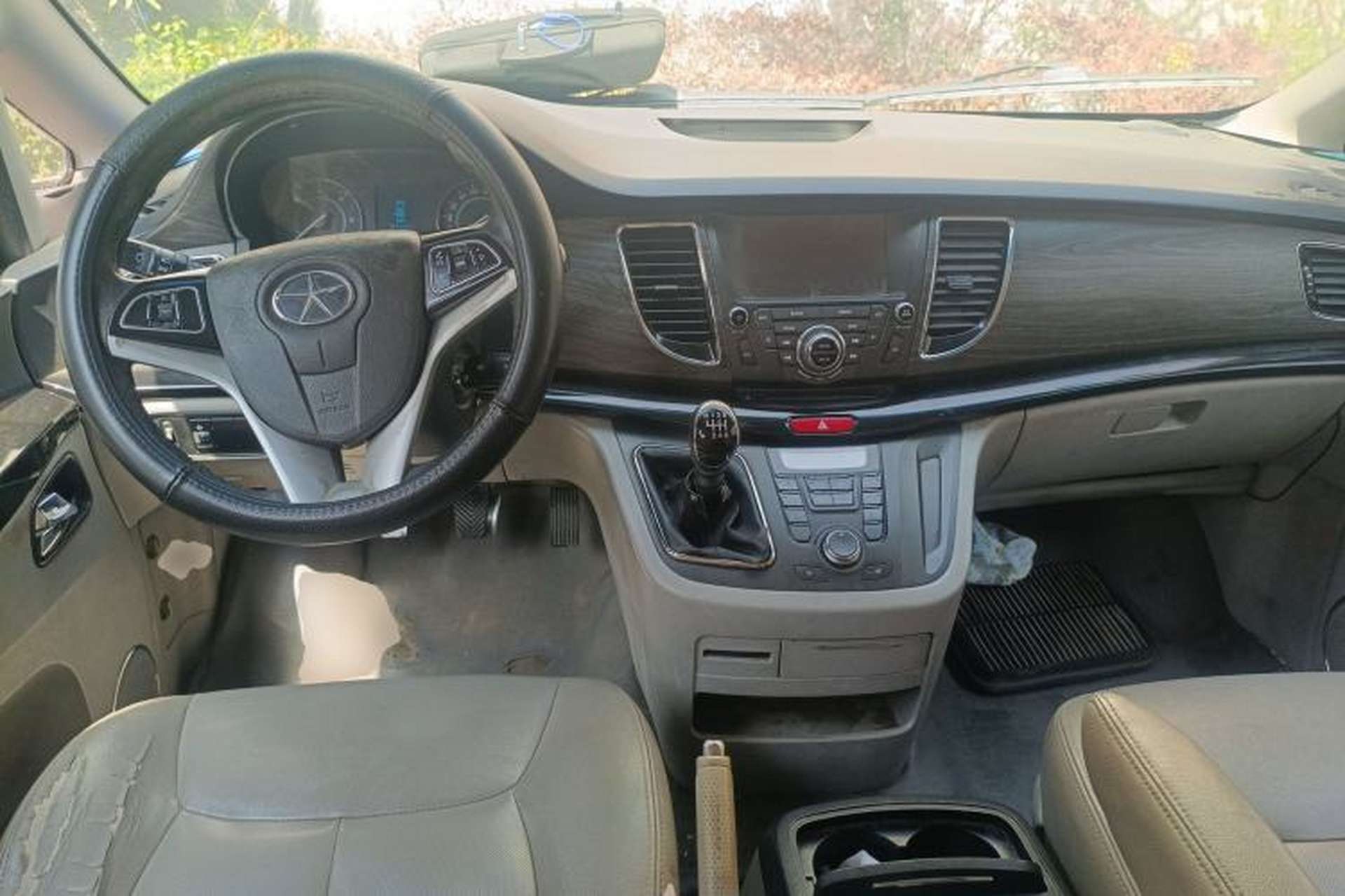 Used JAC Group Refine M5 2014 1.9T Diesel Manual Business Edition Center Console