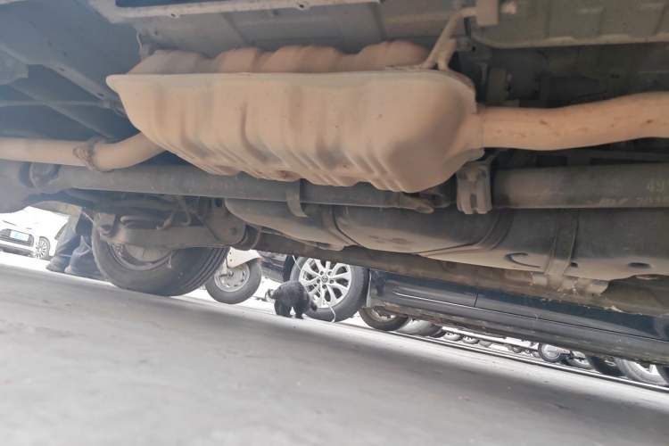 Used JAC Group Refine M5 2014 2.0T Gasoline Automatic Business Edition Chassis Rear Left