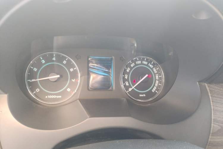 Used JAC Group Refine M5 2014 Colorway 2.0T Gasoline Automatic Business Edition Instrument Cluster