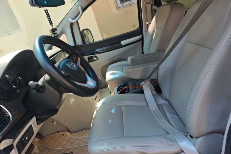 Used JAC Group Refine M5 2014 Colorway 2.0T Gasoline Automatic Business Edition Left Front Seat
