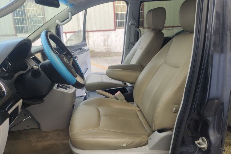 Used JAC Group Refine M5 2014 Colorway 2.0T Gasoline Automatic Business Edition Left Front Seat