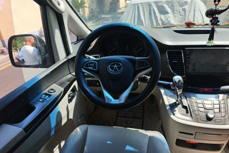Used JAC Group Refine M5 2014 Colorway 2.0T Gasoline Automatic Business Edition Steering Wheel