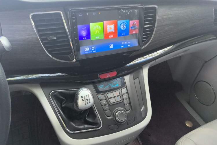 Used JAC Group Refine M5 2014 Colorway 2.0T Gasoline Manual Business Edition Audio And AC Panel