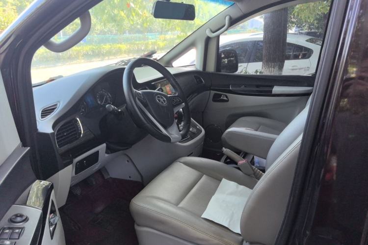 Used JAC Group Refine M5 2014 Colorway 2.0T Gasoline Manual Business Edition Driver Seat