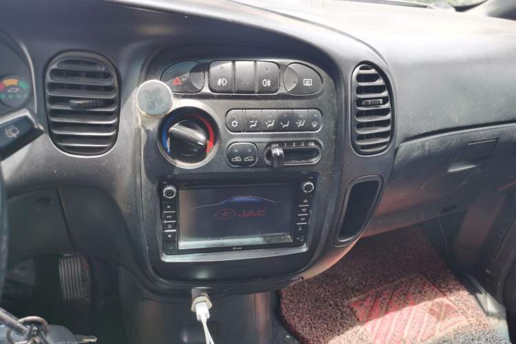 Used JAC Group Refine M5 2014 1.9T Diesel Manual Business Edition Audio And AC Panel