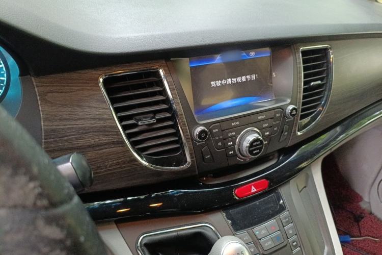 Used JAC Group Refine M5 2014 1.9T Diesel Manual Business Edition Audio And AC Panel