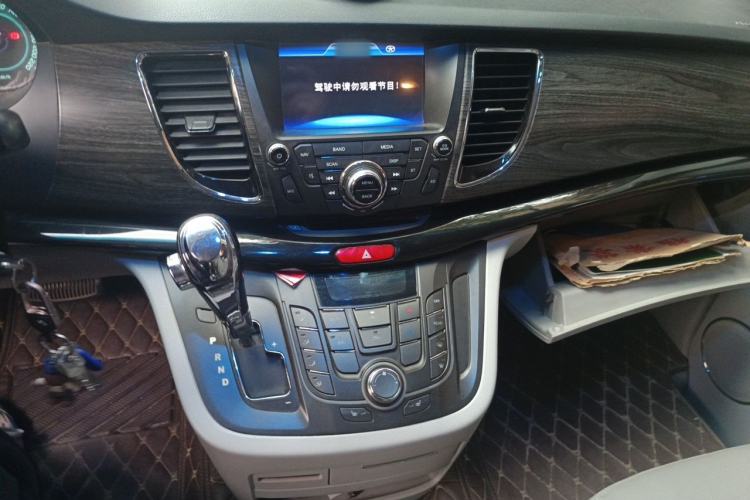 Used JAC Group Refine M5 2014 2.0T Gasoline Automatic Business Edition Audio And AC Panel