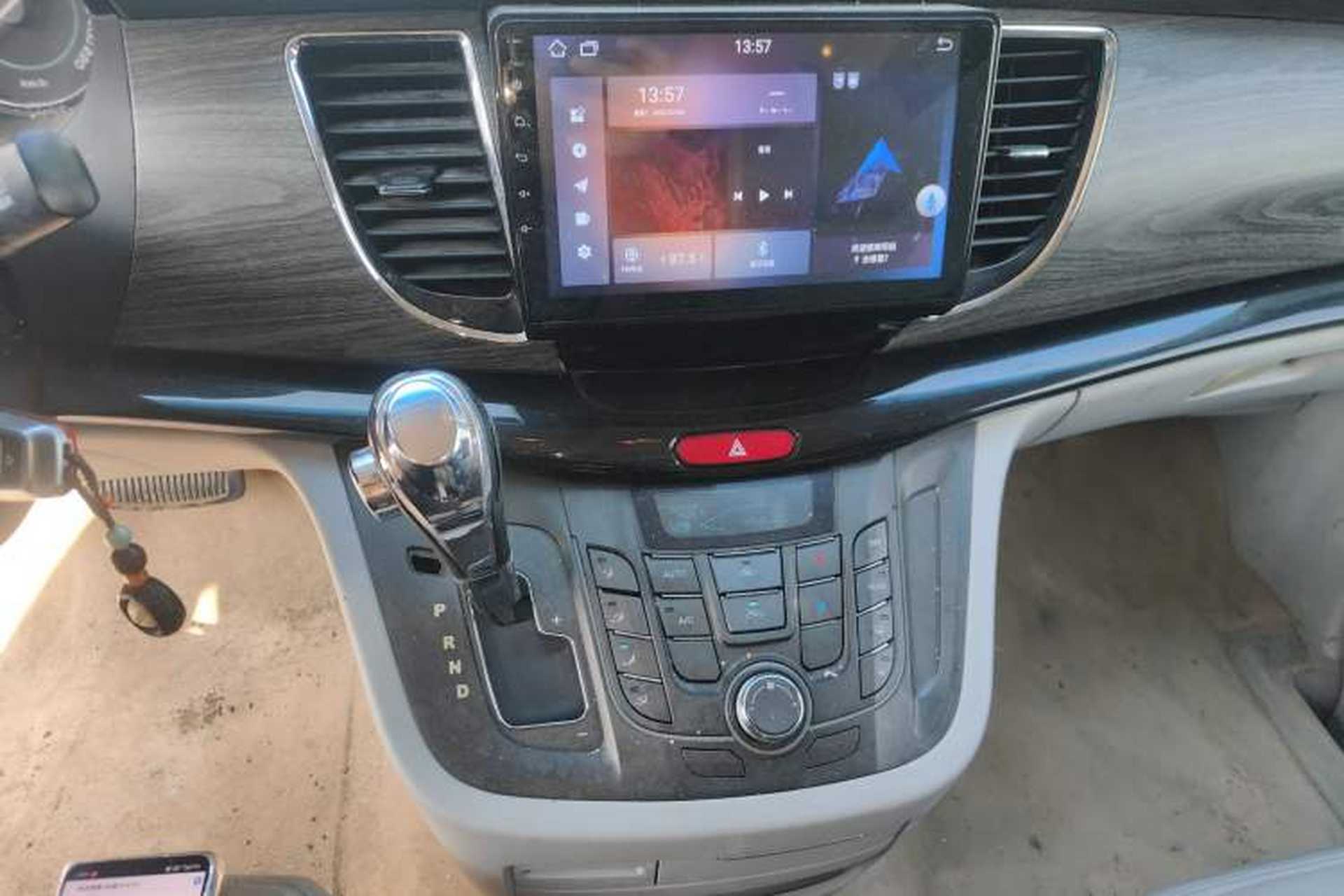 Used JAC Group Refine M5 2014 Colorway 2.0T Gasoline Automatic Business Edition Audio And AC Panel