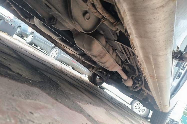 Used JAC Group Refine M5 2014 2.0T Gasoline Automatic Business Edition Chassis Rear Right