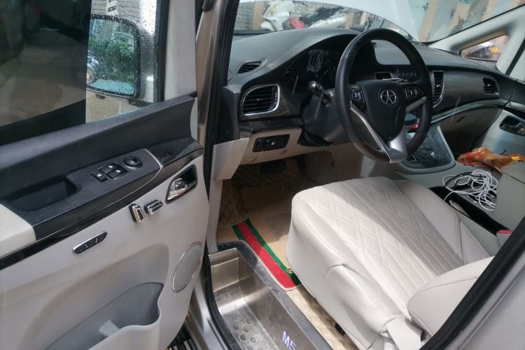 Used JAC Group Refine M5 2014 2.0T Gasoline Automatic Business Edition Driver Seat