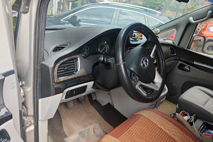 Used JAC Group Refine M5 2014 Colorway 2.0T Gasoline Manual Business Edition Driver Seat