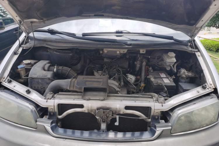 Used JAC Group Refine M5 2014 1.9T Diesel Manual Business Edition Engine Bay