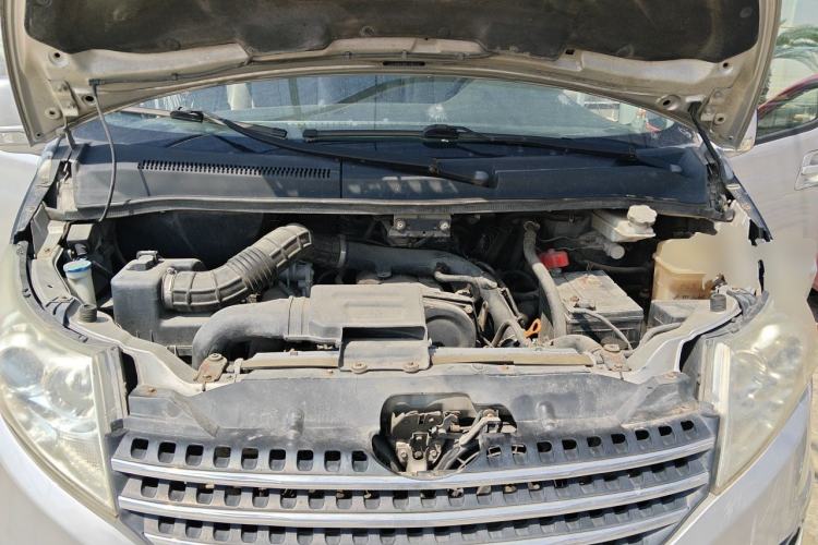 Used JAC Group Refine M5  Engine Bay