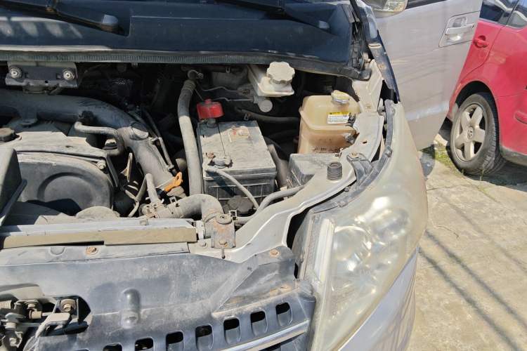 Used JAC Group Refine M5  Engine Bay Left