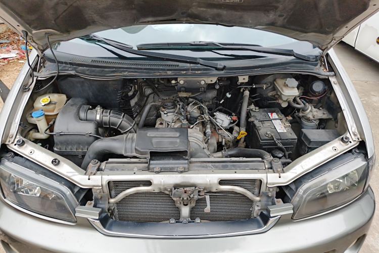 Used JAC Group Refine M5 2014 1.9T Diesel Manual Business Edition Engine Bay