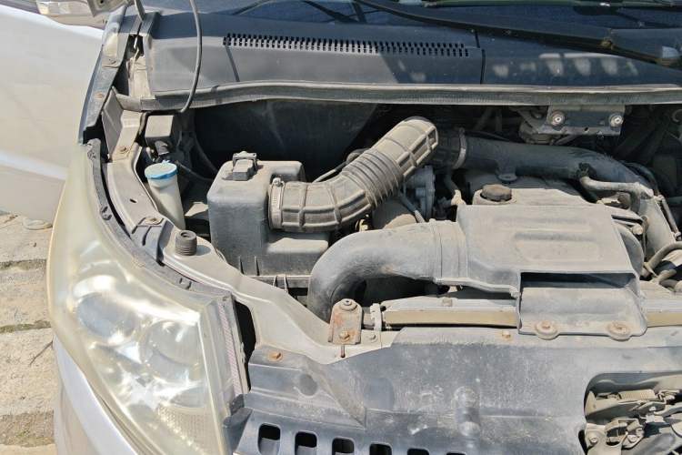 Used JAC Group Refine M5  Engine Bay Right