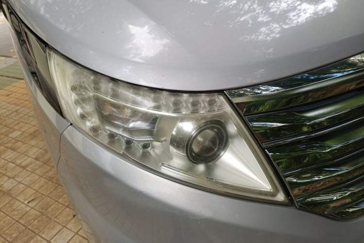 Used JAC Group Refine M5 2014 1.9T Diesel Manual Business Edition Exterior 6
