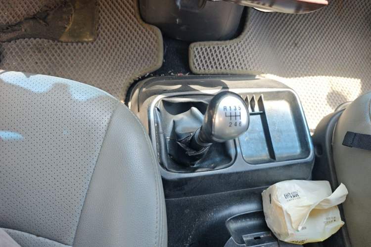 Used JAC Group Refine M5  Gear Lever