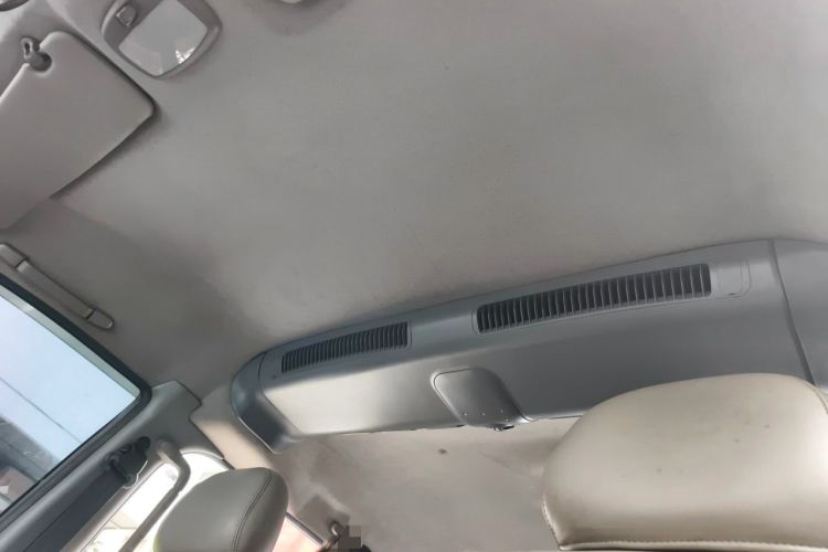 Used JAC Group Refine M5  Headliner